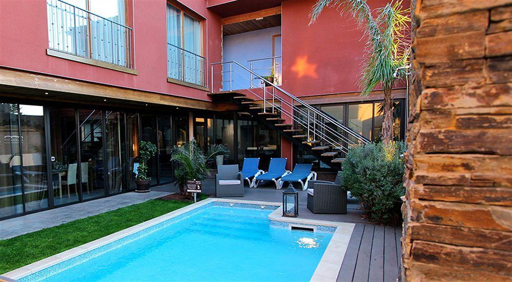 Hotel La Placa Garriguella Ngoại thất bức ảnh